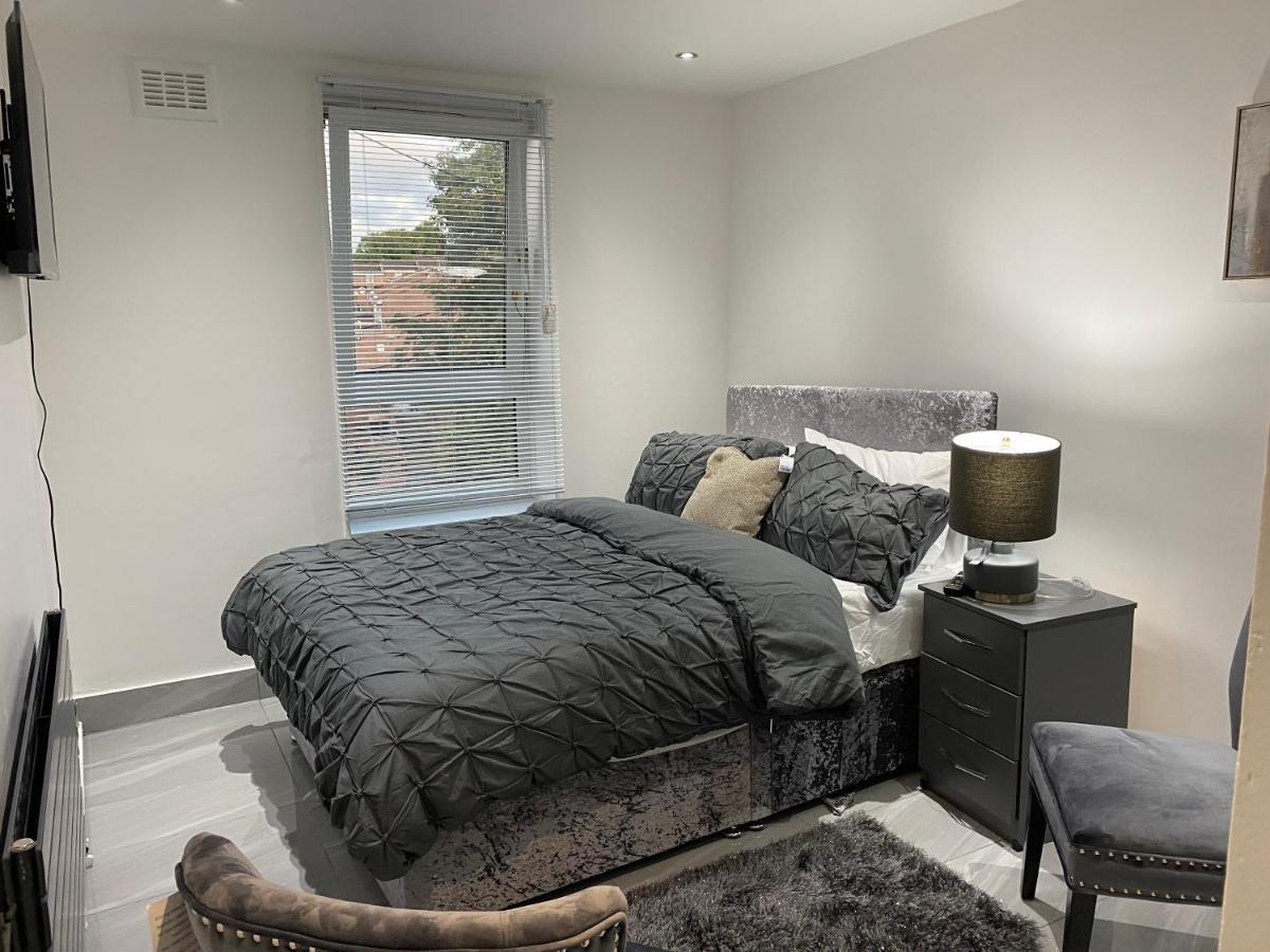 Luxurious 2-Bed Apartment In Woolwich London Exterior photo