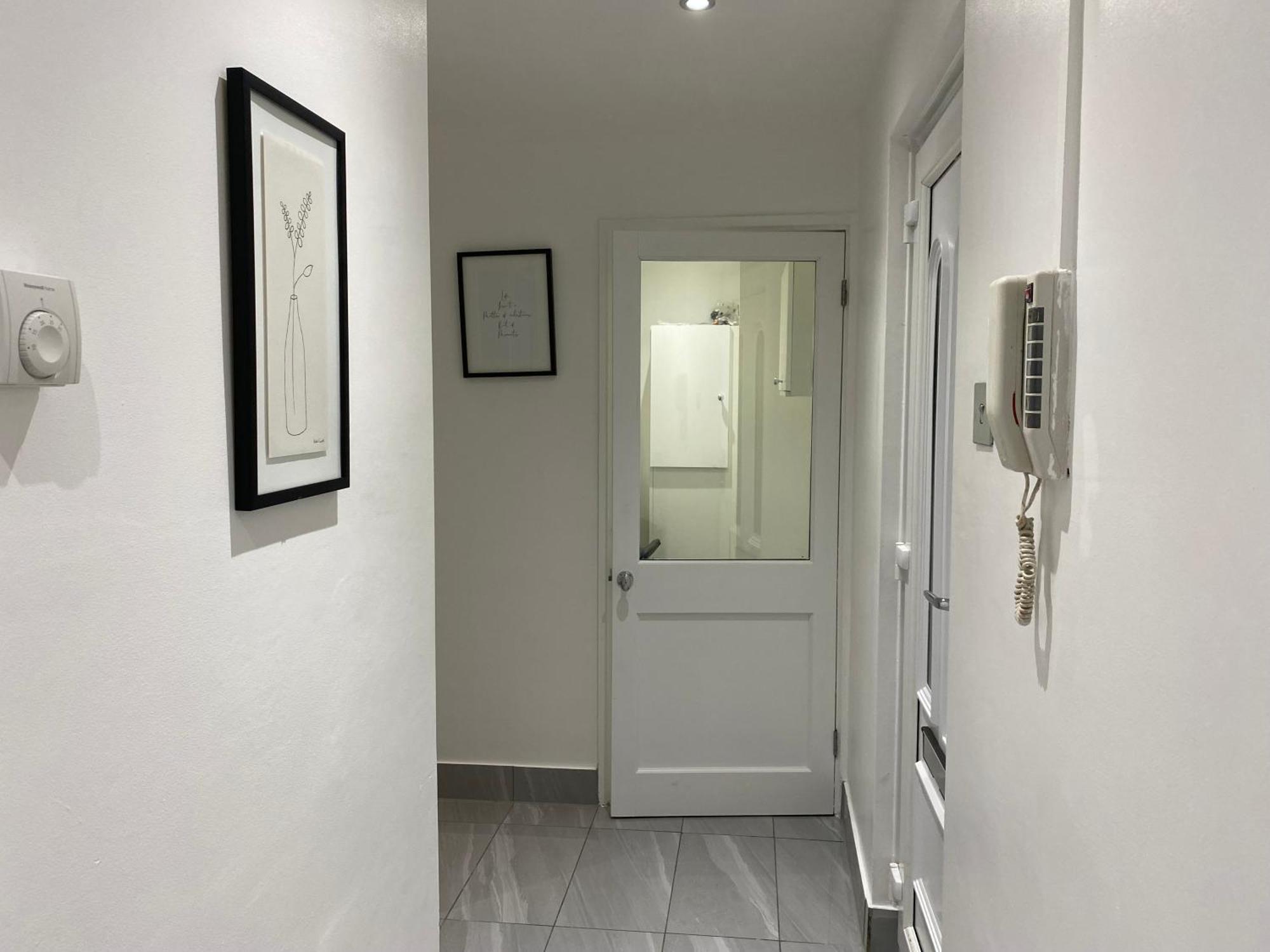 Luxurious 2-Bed Apartment In Woolwich London Exterior photo